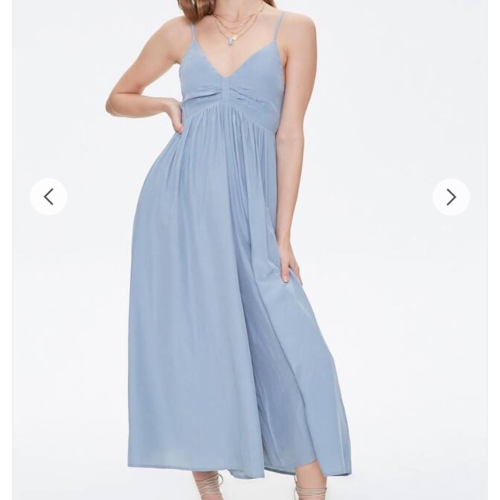 *SOLD* NWT- Jumpsuit with pockets